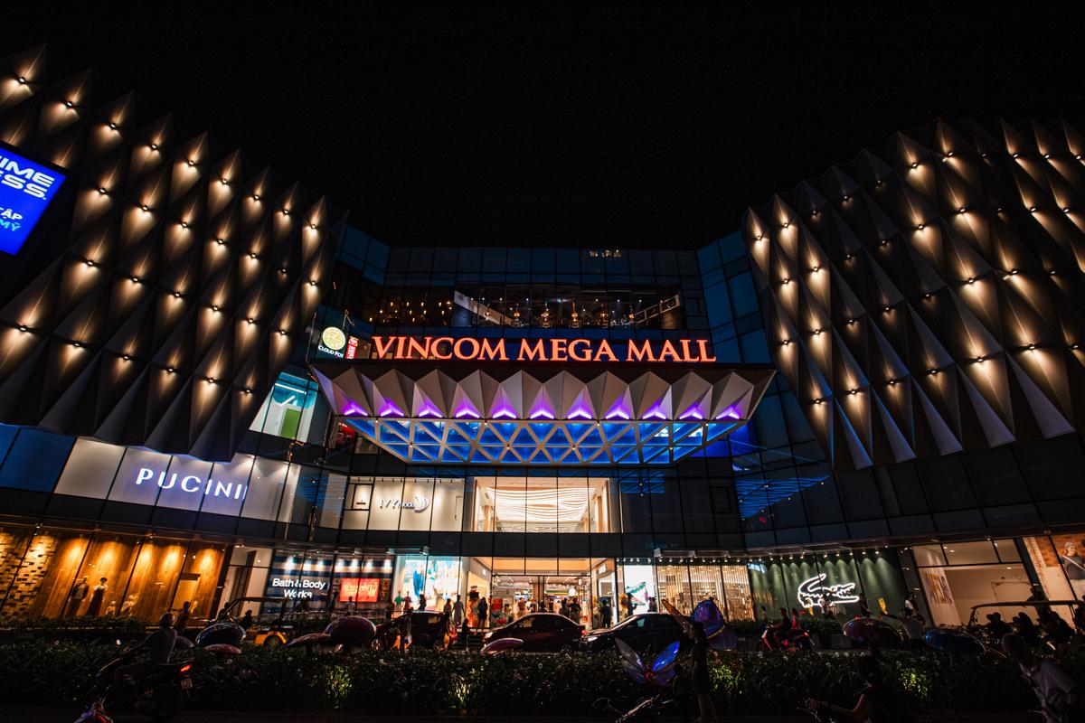 VINCOM MEGA MALL