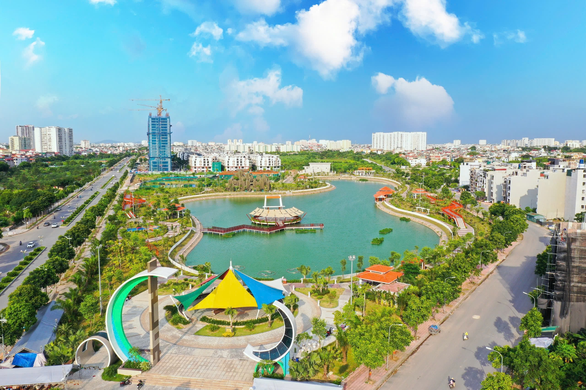 Công viên Ngọc Thụy cạnh dự án đã đi vào hoạt động