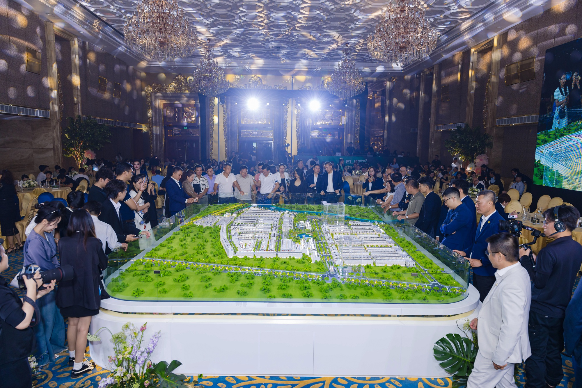 The Royal mở rộng h&agrave;nh tr&igrave;nh kết nối nh&agrave; đầu tư ph&iacute;a Bắc - Ảnh 1.