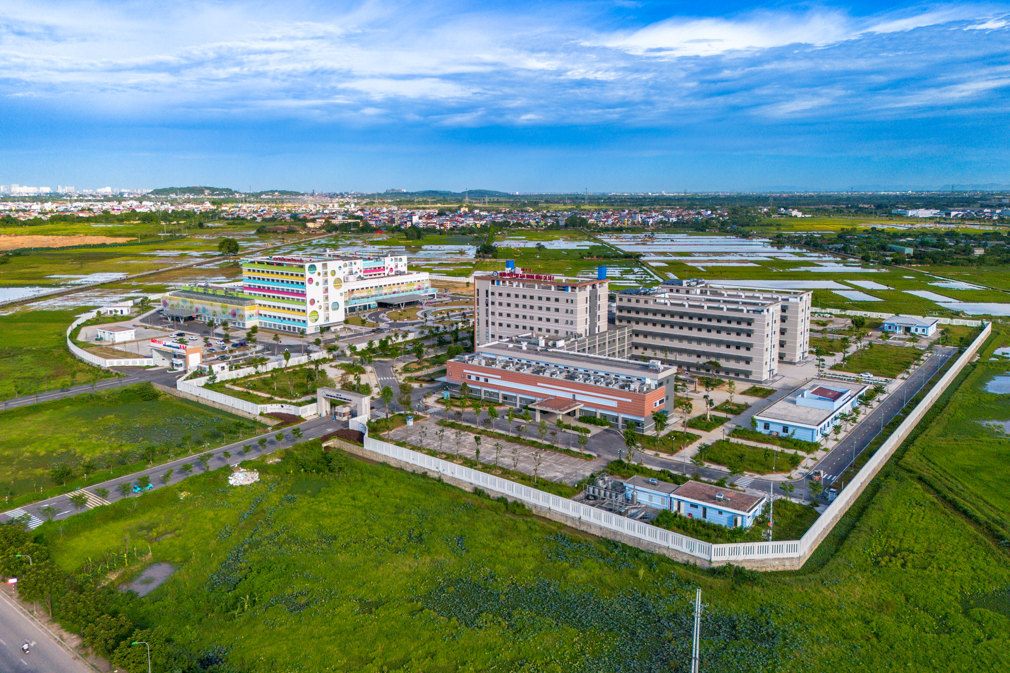 To&agrave;n cảnh khu vực c&aacute;ch trung t&acirc;m 20km sắp c&oacute; 3 đại học lớn quy m&ocirc; h&agrave;ng chục ha chuyển về, nằm s&aacute;t tuyến metro số 5, gi&aacute; đất vượt 100 triệu/m2 - Ảnh 10.