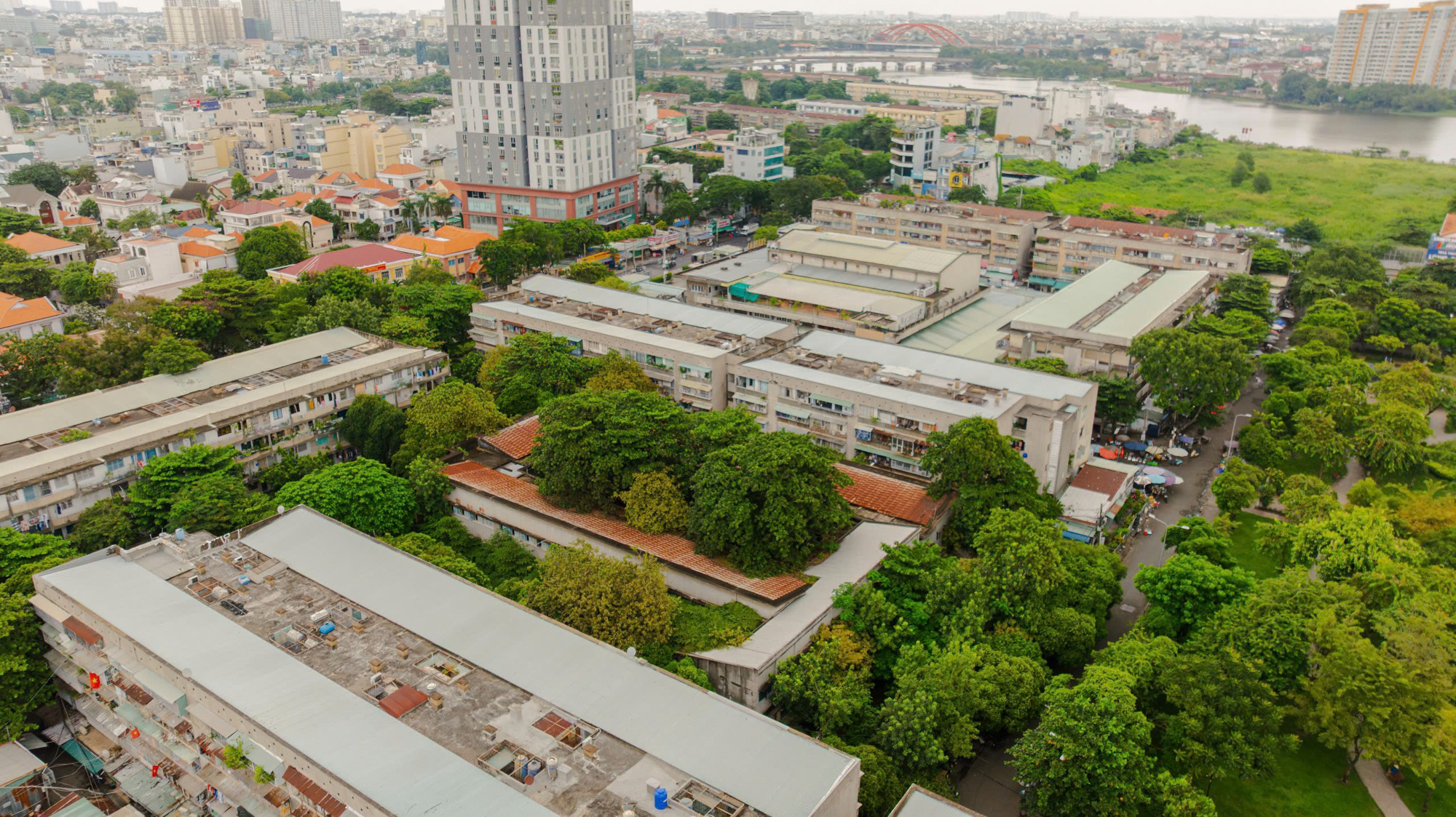 Từ khu tập thể chật chội đến đại đô thị hàng trăm ha: lịch sử căn hộ ở Việt Nam đã trải qua những gì?  - Ảnh 5.