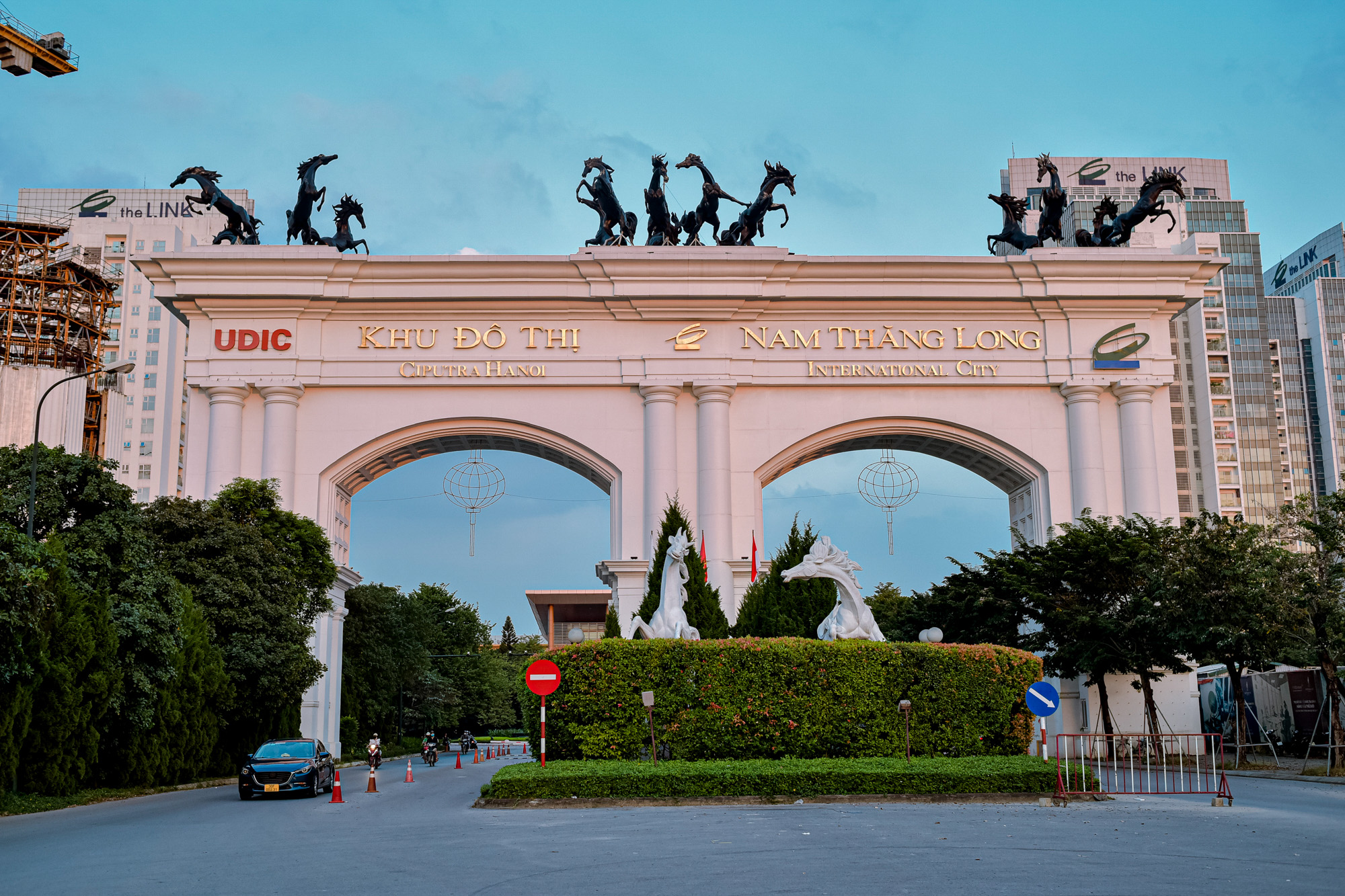 Từ khu tập thể chật chội đến đại đô thị hàng trăm ha: lịch sử căn hộ ở Việt Nam đã trải qua những gì?  - Ảnh 12.
